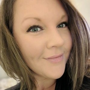 Meet your Posher, Rae